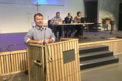 Knut Hernes fortsetter som leder